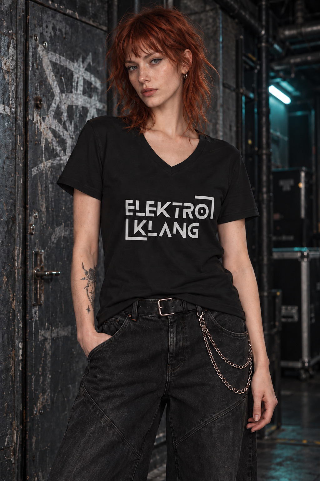 Elektro Klang I V-Ausschnitt